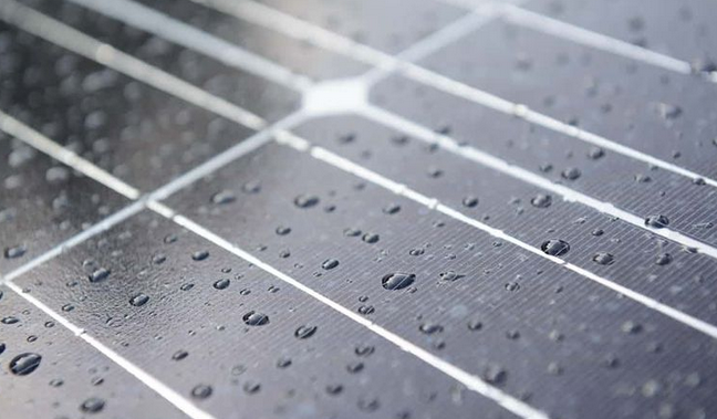 Yağmurdan  Enerji  Üreten  Güneş  Panelleri