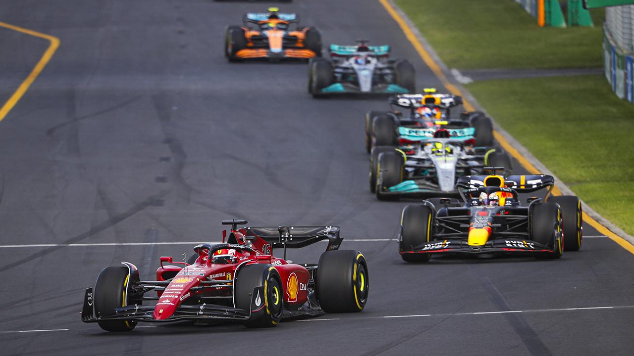 Amerika GP Verstappen rahat kazandı Hamilton ikinci
